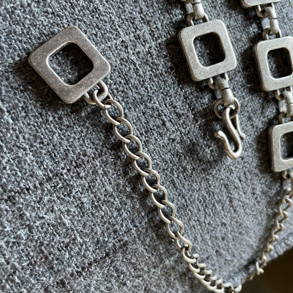 Chain belts - Picture 3 of 3